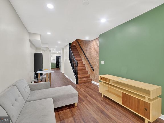 2nd image of 1246 Washington Blvd
