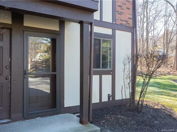 15 Eden Court #15, Brookfield, CT 06804