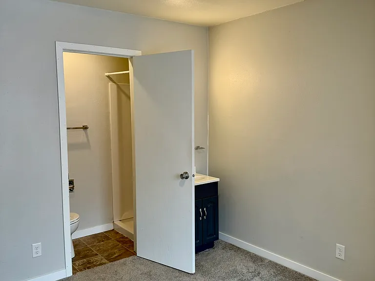 316 Ridgeland Ave #12S — Photo 13