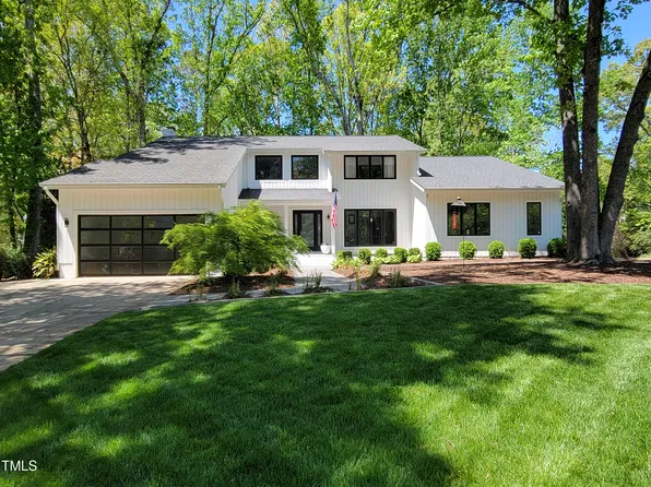 206 Lochside Dr, Cary, NC 27518