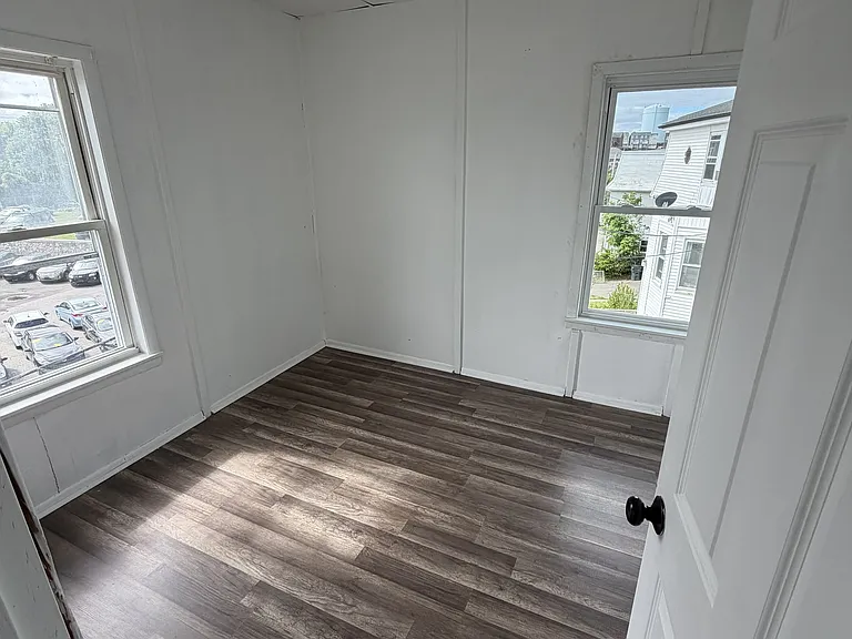 2205 S Main St — Photo 8