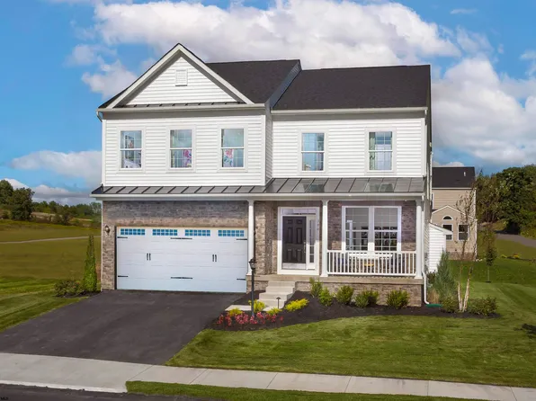 390 Lexington Cir, Bridgeport, WV 26330