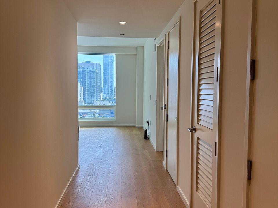 1st image of 877 Francisco St APT 1606