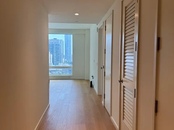 877 Francisco St APT 1606, Los Angeles, CA 90017