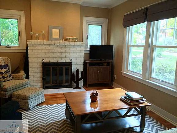 5th image of 2333 Indian Hills Dr