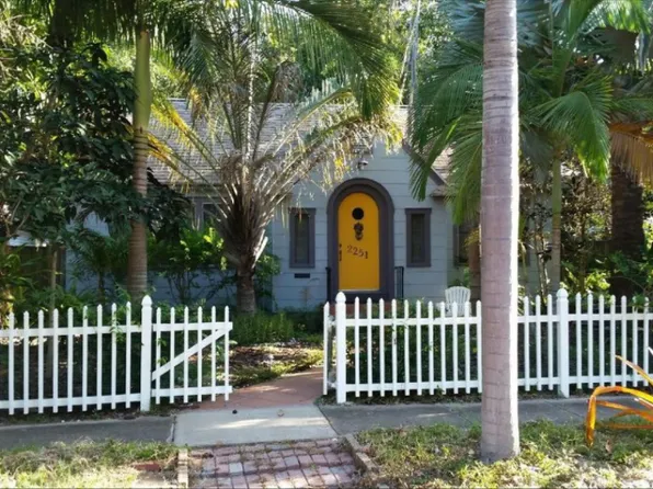 2251 7th Ave N, Saint Petersburg, FL 33713