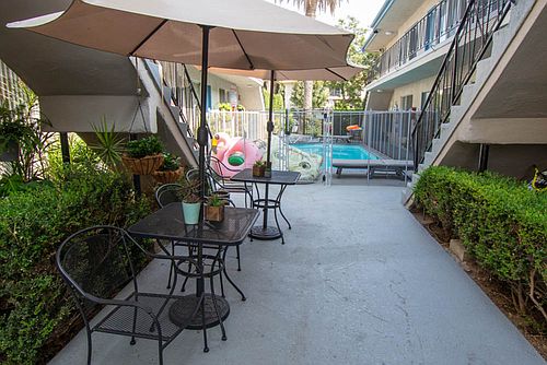 3rd image of 3439 Vinton Ave #6
