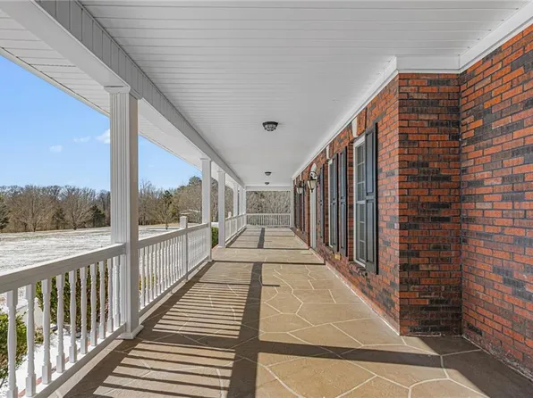 259 Lynne Terry Dr, Thomasville, NC 27360