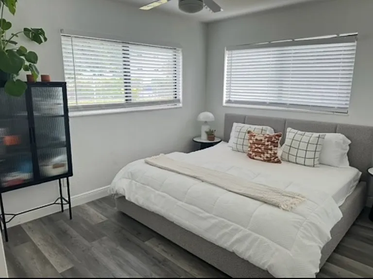 3901 NE 1st Ter #1 — Photo 15
