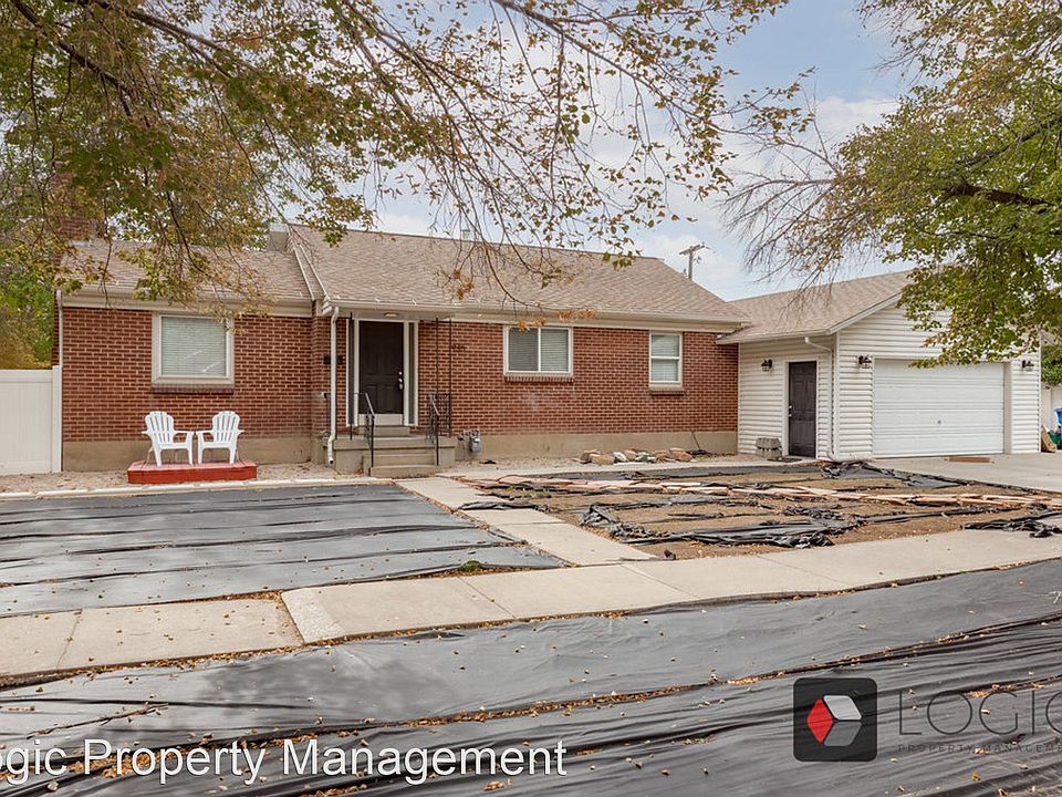 1st image of 945 W Pinnocchio Dr