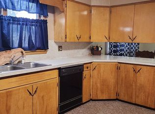 311 W Section St, Dieterich, IL 62424