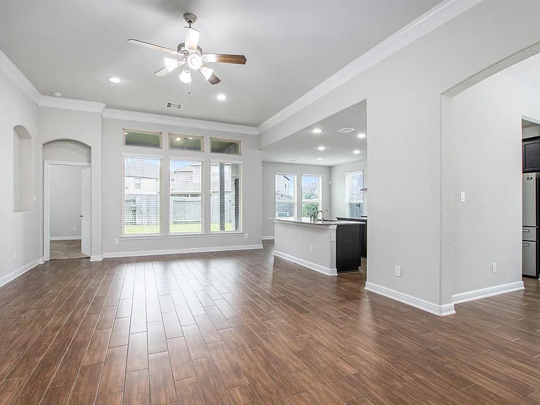 18911 Cypress Bay Dr — Photo 5