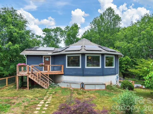 63 Beverly Rd W, Asheville, NC 28806