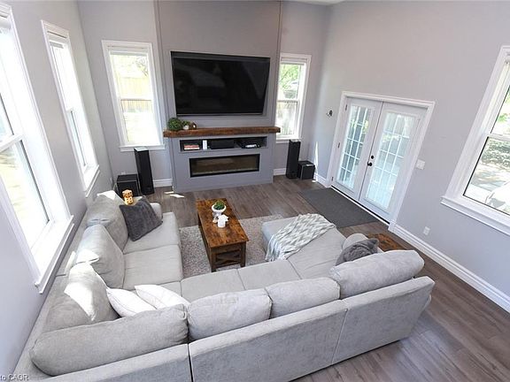 2nd image of 89 Lynden Rd