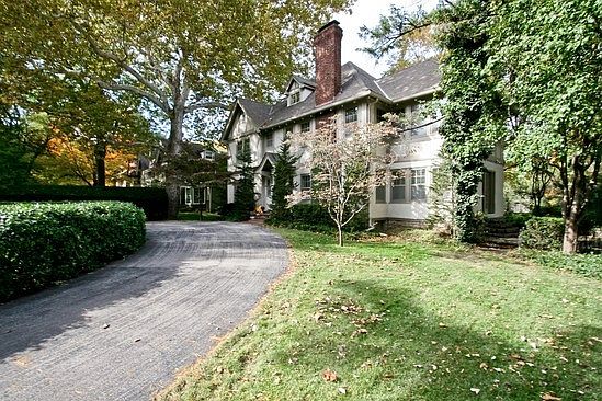 Front View of Home