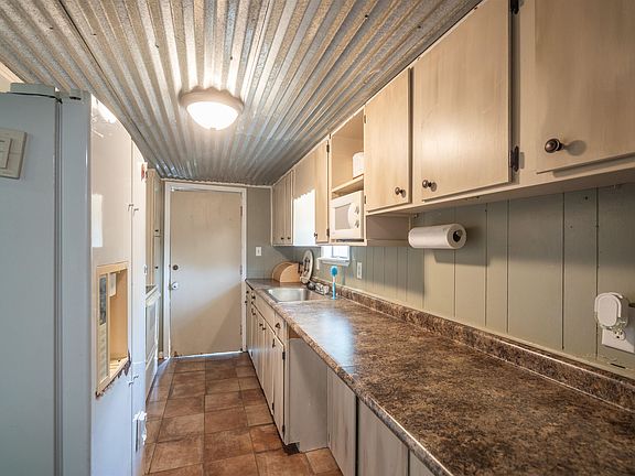 4th image of 8333 Longhorn Rd