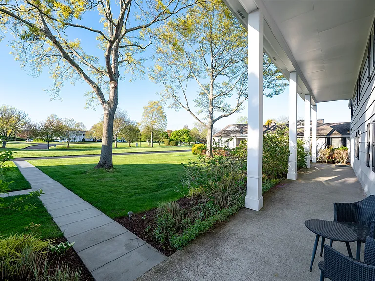 26 Saint Andrews Cir — Photo 3
