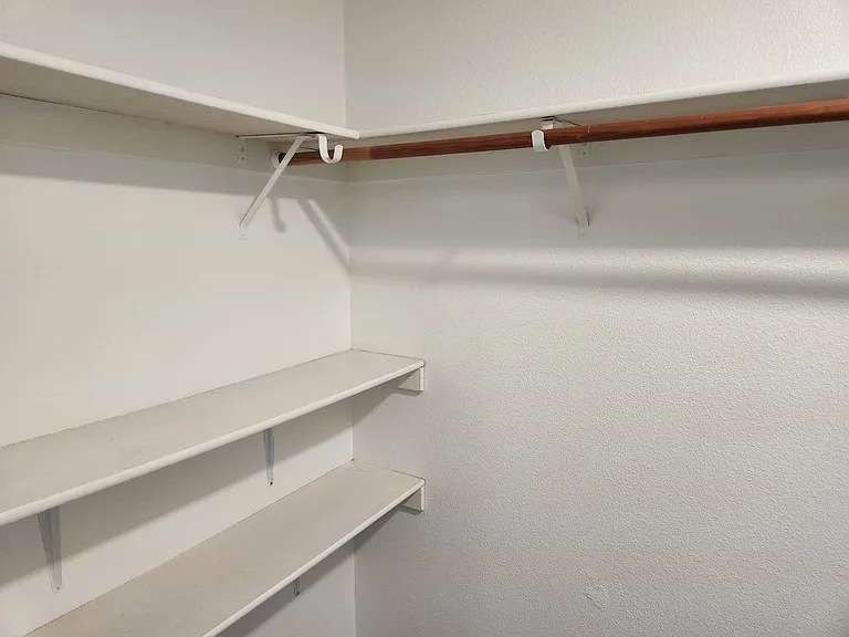 8121 Quartz Ln — Photo 13