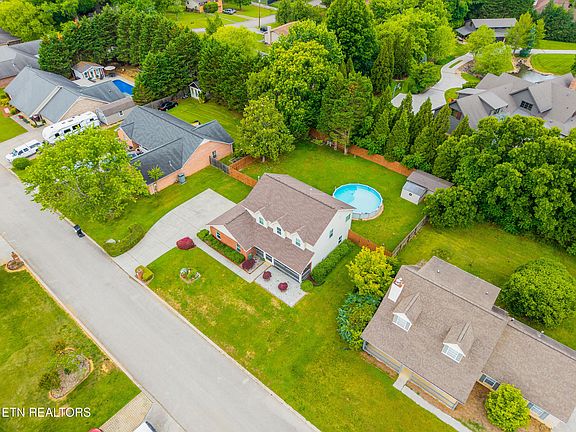 2nd image of 2279 Willingham Ln