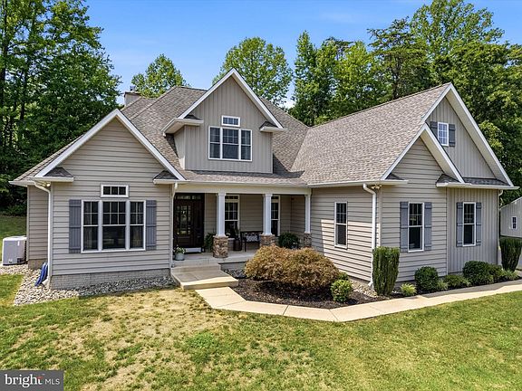 4th image of 1810 Squaw Valley Ln