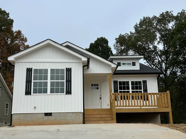 1405 Eastbrook Rd, Dalton, GA 30721
