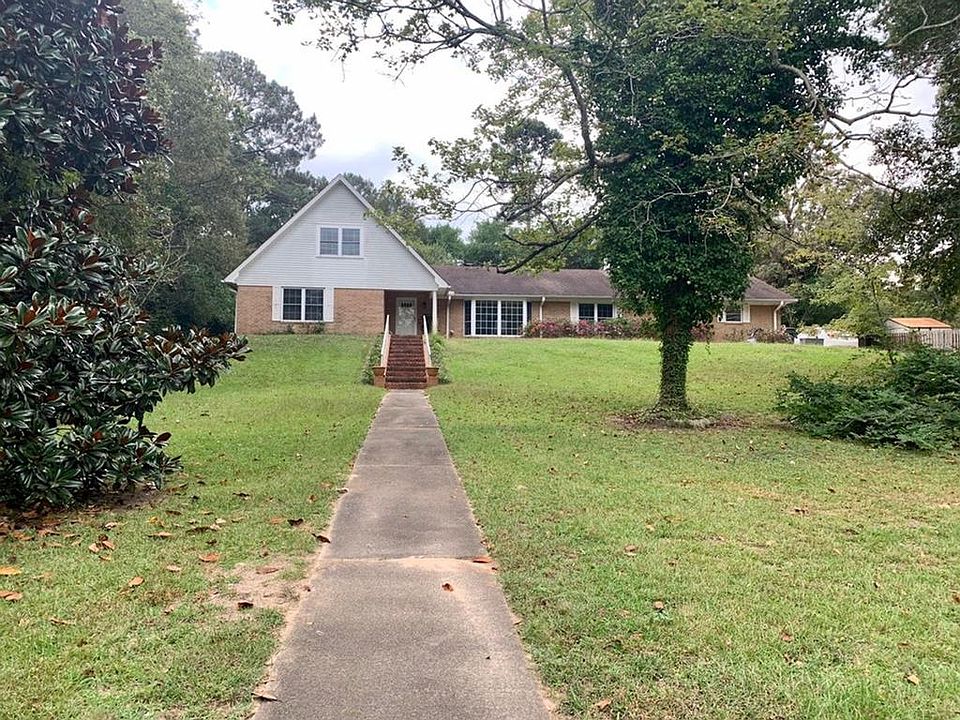 1st image of 3200 Edgewood Ln