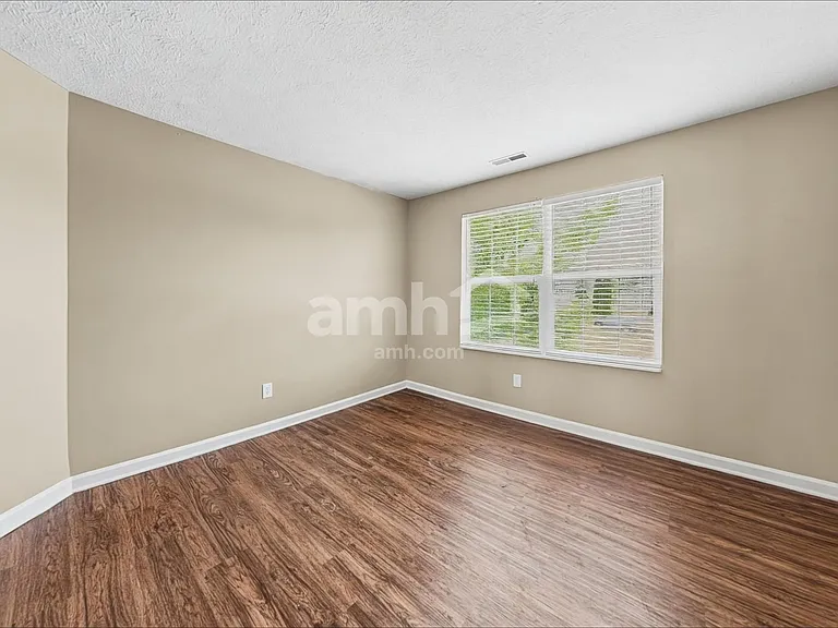 10827 Tanbark Dr — Photo 16