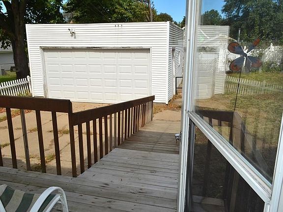2nd image of 141 E Brookside Ave