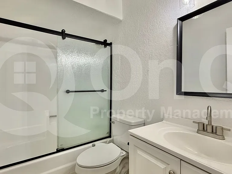 2827 E Le Marche Ave #103 — Photo 13