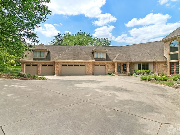 2nd image of 1004 Pistakee View Ct