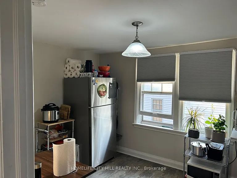71 Pleasant Ave #2 — Photo 8