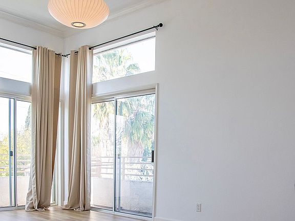 2nd image of 11853 Burbank Blvd #101
