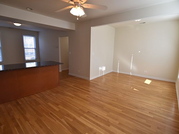 5th image of 3230-3238 N Clark St #3234-2N