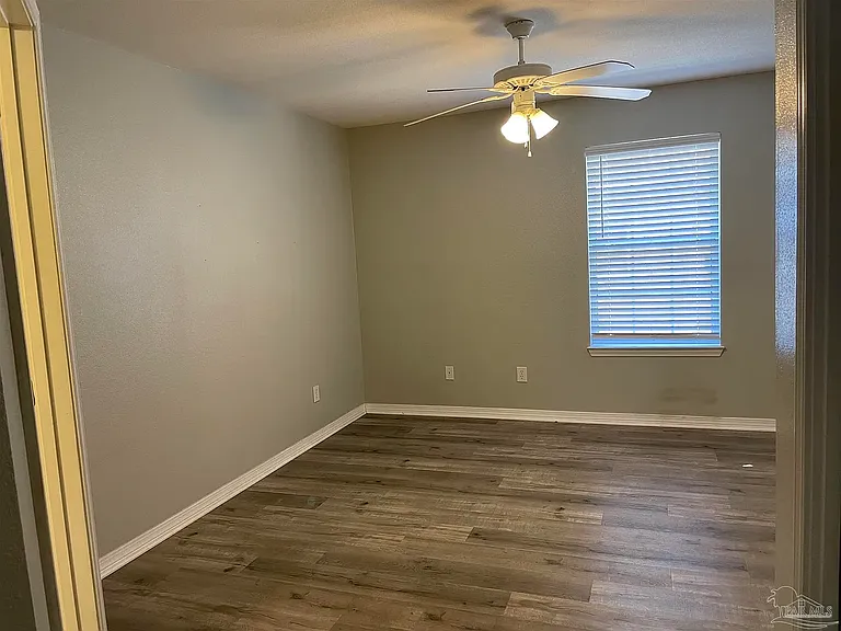 609 Downhaul Dr — Photo 11