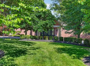 6145 Pebble Beach Ct, Canfield, OH 44406