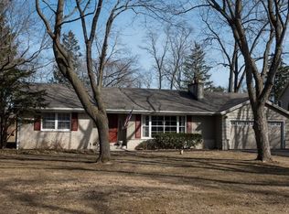 W302N6092 Spence Rd, Hartland, WI 53029