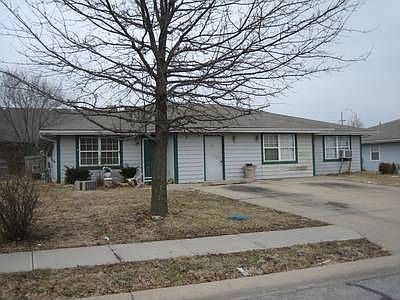 1st image of 204 N Cypress St