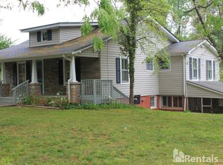 139 Hawthorne Rd, Elkin, NC 28621