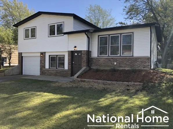 4933 Imperial Dr, Richton Park, IL 60471