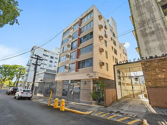 2nd image of 708 Calle Central CONDOMINIO ROYAL HOUSE #405