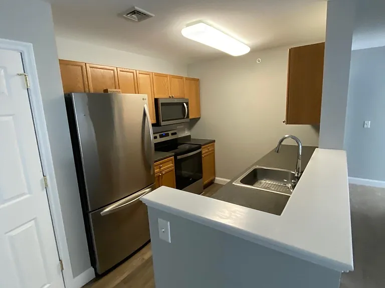 122 Coliseum Ave #401 — Photo 5