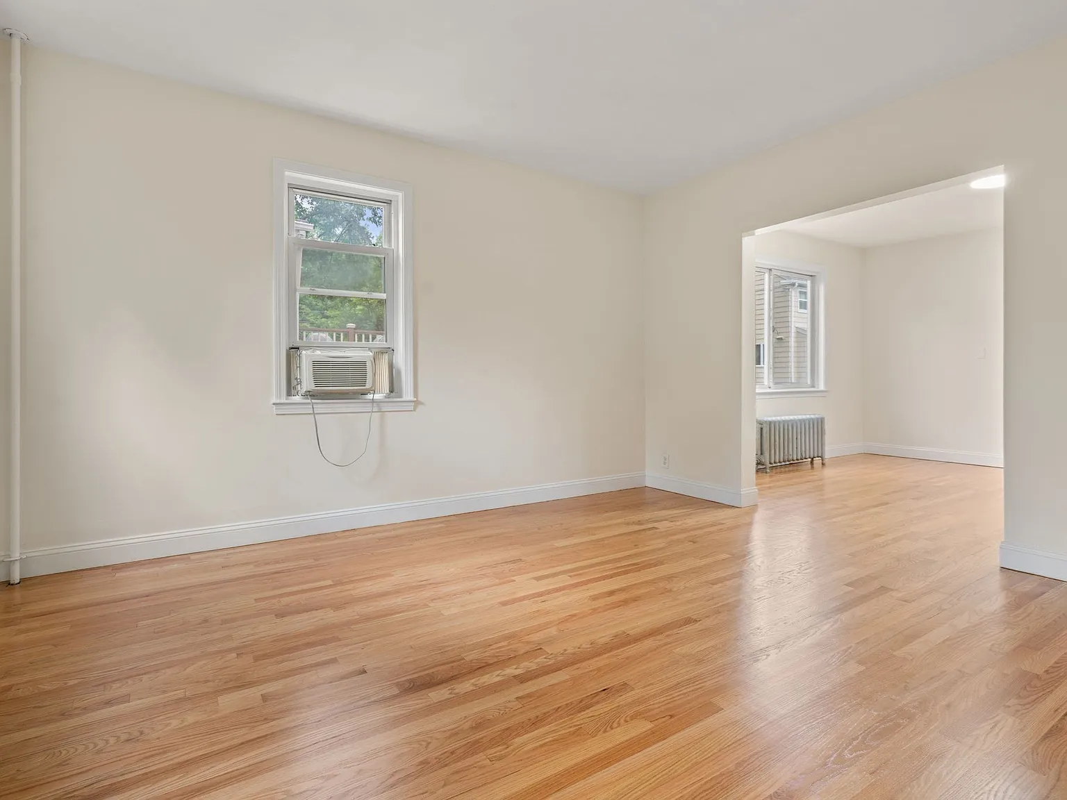 3 bed, 1552 sqft, $3,600 — Photo 2
