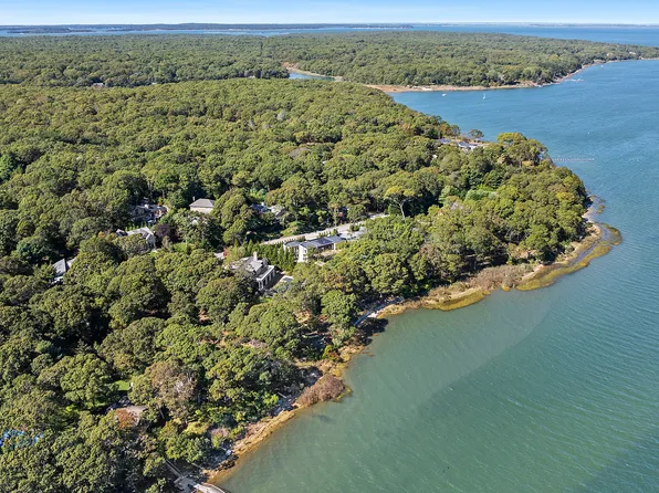 35 Springwood Way, East Hampton, NY 11937