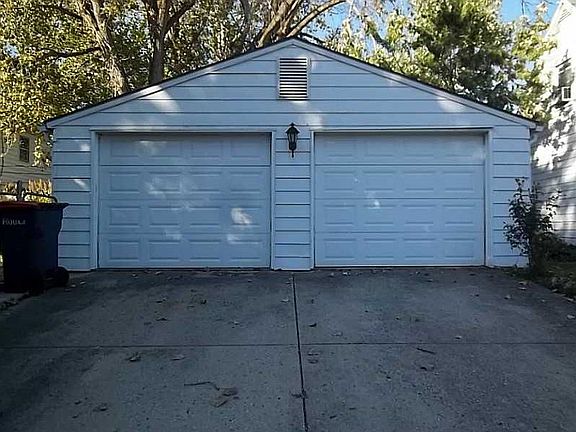 3rd image of 1101 Lincoln St