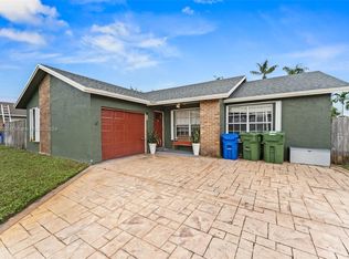 8501 NW 4th St, Pembroke Pines, FL 33024
