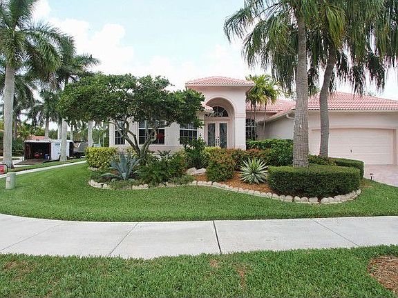 2nd image of 2550 Jardin Way