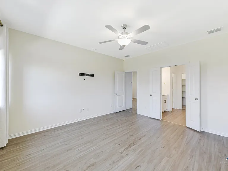 5028 Waterway Dr — Photo 7