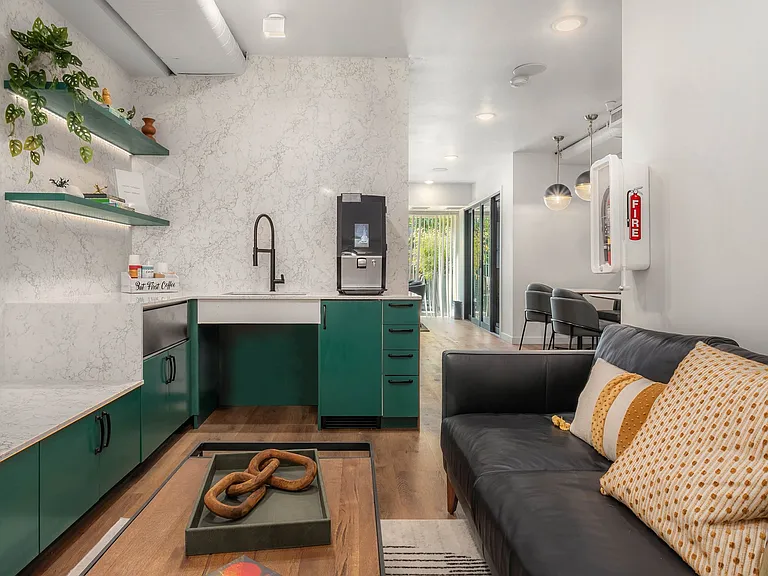 Contour Apartments — Photo 6