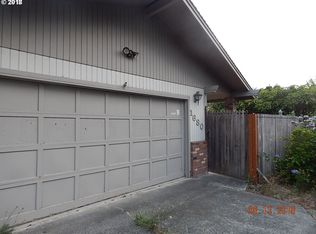 1680 35th St, Florence, OR 97439