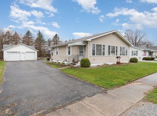 12106 Rottiers St, Birch Run, MI 48415